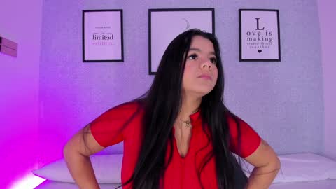 Snapshot of natasha_harpper chatting on December 31, 2:03 pm Natasha online show from December 31, 2:03 pm