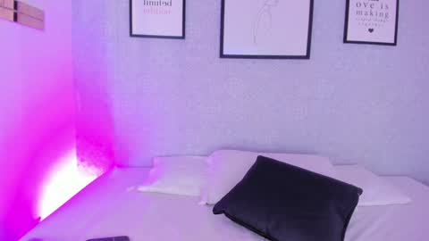 Snapshot of natasha_harpper chatting on January 25, 12:26 pm Natasha online show from January 25, 12:26 pm