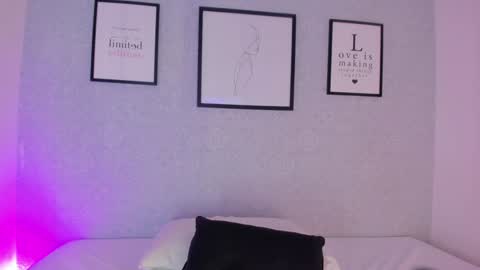 Snapshot of natasha_harpper chatting on January 28, 5:24 pm Natasha online show from January 28, 5:24 pm