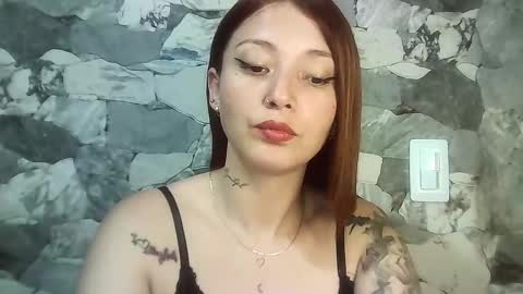 Snapshot of natasha_kein chatting on December 14, 1:50 am natalia online show from December 14, 1:50 am