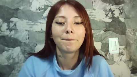 Snapshot of natasha_kein chatting on December 22, 2:49 am natalia online show from December 22, 2:49 am