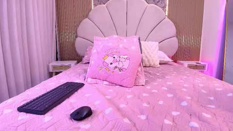 Natasha online show from November 18, 7:18 pm