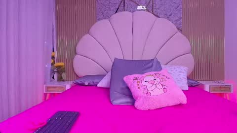 Natasha online show from May 6, 7:19 pm