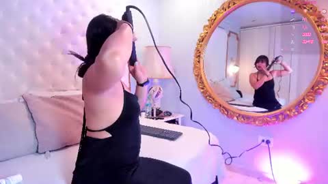 Snapshot of natasha_rosee_ chatting on July 18, 11:14 am natasha_rosee_ online show from July 18, 11:14 am