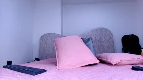 natasha_segura online show from May 2, 11:59 am