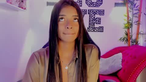 Snapshot of natasha_smith_ws chatting on February 17, 11:44 pm Natasha online show from February 17, 11:44 pm