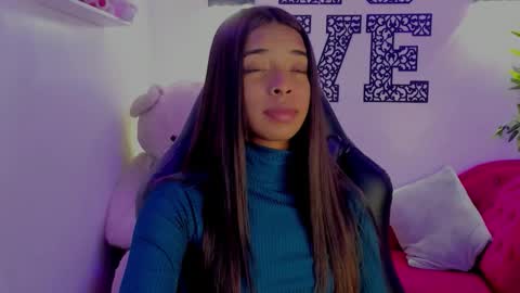 Snapshot of natasha_smith_ws chatting on March 11, 5:52 pm Natasha online show from March 11, 5:52 pm