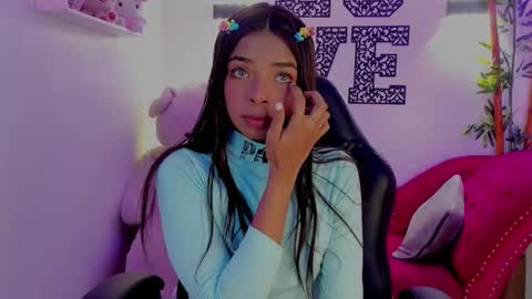 Snapshot of natasha_smith_ws chatting on March 15, 7:20 pm Natasha online show from March 15, 7:20 pm