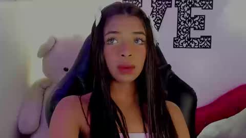 Snapshot of natasha_smith_ws chatting on March 17, 10:02 pm Natasha online show from March 17, 10:02 pm