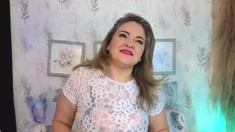 Snapshot of natashablade__ chatting on May 13, 11:40 am Natasha Blade online show from May 13, 11:40 am