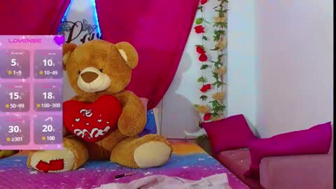 NatashaKissess   online show from December 19, 4:13 pm