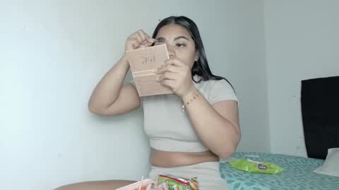 Snapshot of natashaparker__ chatting on March 13, 8:48 pm Natasha online show from March 13, 8:48 pm