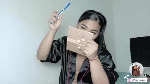 Snapshot of natashaparker__ chatting on April 4, 7:33 pm Natasha online show from April 4, 7:33 pm