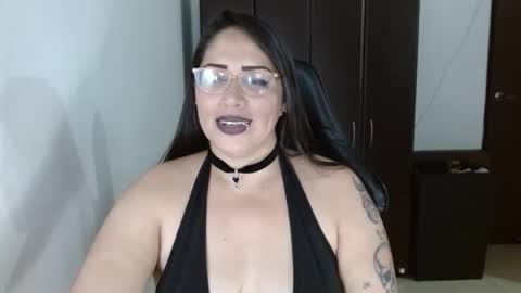 Snapshot of natashasmithe chatting on March 15, 1:11 am Natasha Smithe online show from March 15, 1:11 am
