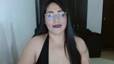 Snapshot of natashasmithe chatting on April 16, 2:12 am Natasha Smithe online show from April 16, 2:12 am
