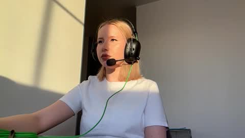 Alisa online show from February 6, 9:34 am