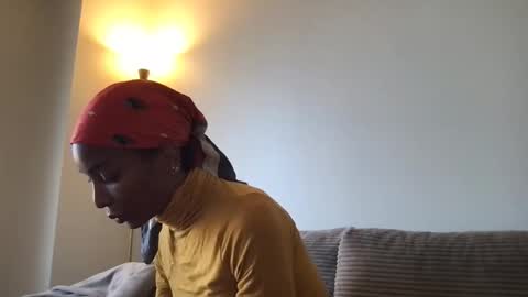 Natassia Dreams online show from January 11, 12:15 am