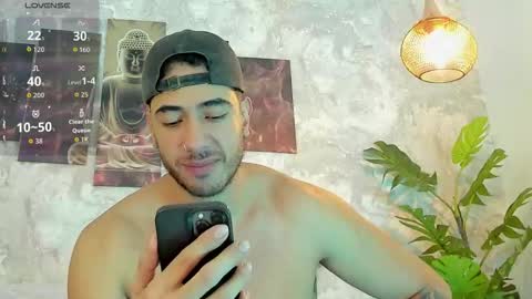 Snapshot of nate_franco chatting on February 12, 11:22 pm Nate Franco online show from February 12, 11:22 pm