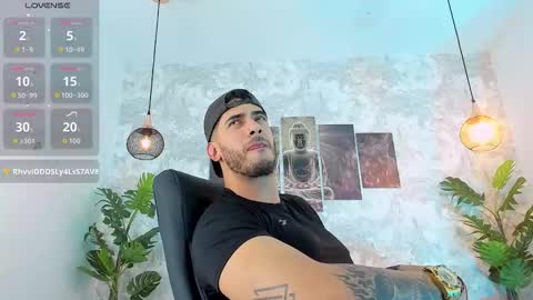 Snapshot of nate_franco chatting on March 5, 5:25 am Nate Franco online show from March 5, 5:25 am