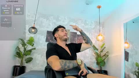 Snapshot of nate_franco chatting on April 1, 4:13 am Nate Franco online show from April 1, 4:13 am