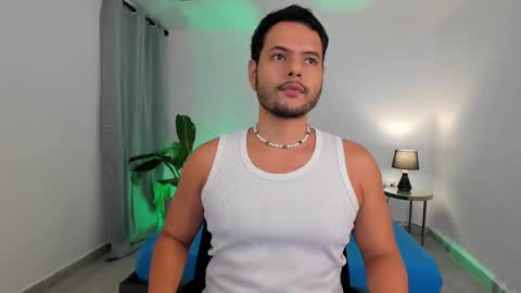 Snapshot of nate_ocean chatting on January 13, 2:17 am Nate Ocean online show from January 13, 2:17 am