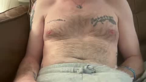 Snapshot of naterando chatting on April 2, 1:36 am naterando online show from April 2, 1:36 am