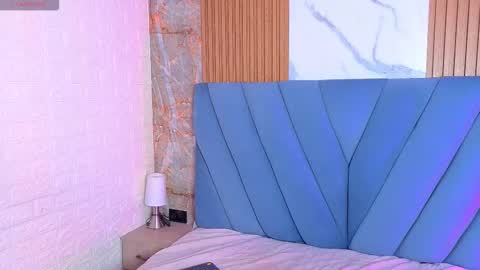 Snapshot of nathalia_kosh_ chatting on February 21, 8:43 pm Nathalia koch online show from February 21, 8:43 pm