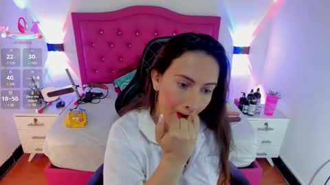 N A T H A L I A online show from October 1, 3:40 pm