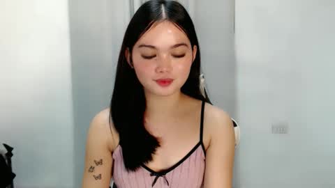 Snapshot of nathalia_starxxx chatting on October 19, 4:02 am nathalia_starxxx online show from October 19, 4:02 am