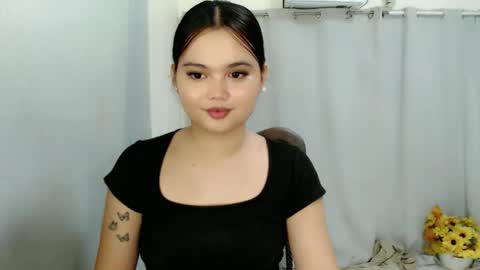 Snapshot of nathalia_starxxx chatting on February 15, 7:51 am nathalia_starxxx online show from February 15, 7:51 am