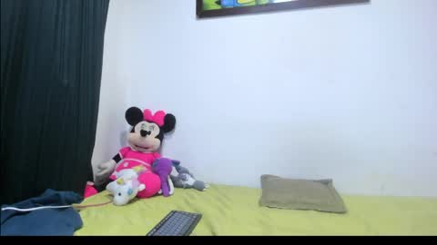 Snapshot of nathaliasmiith chatting on May 6, 4:19 am Nathalia online show from May 6, 4:19 am