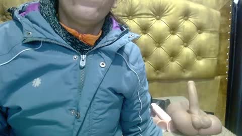 Nathalia online show from February 12, 5:05 am