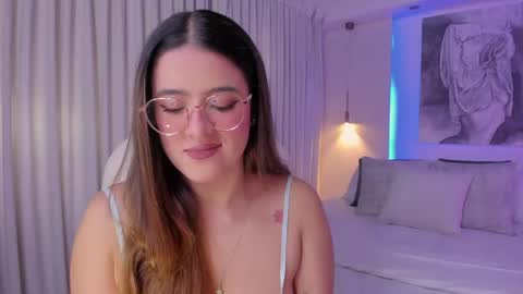 NATHALIE online show from May 7, 11:15 am