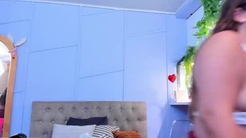 nathalie rossel online show from October 30, 8:09 pm