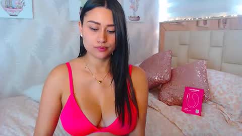 Nathalie Rose online show from April 18, 7:07 pm