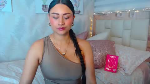 Nathalie Rose online show from May 6, 9:58 am