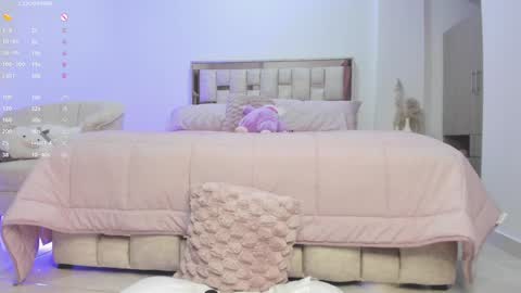    online show from January 8, 7:45 am