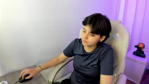 Snapshot of nathalyy_ds chatting on February 13, 7:21 pm nathalyy_ds online show from February 13, 7:21 pm