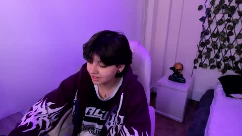 Snapshot of nathalyy_ds chatting on February 15, 11:41 am nathalyy_ds online show from February 15, 11:41 am
