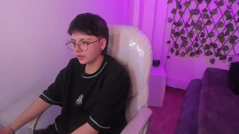 Snapshot of nathalyy_ds chatting on February 27, 9:15 pm nathalyy_ds online show from February 27, 9:15 pm