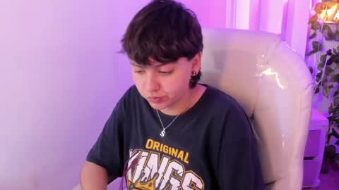 Snapshot of nathalyy_ds chatting on April 10, 6:45 pm nathalyy_ds online show from April 10, 6:45 pm