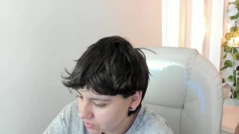 Snapshot of nathalyy_ds chatting on April 12, 5:18 pm nathalyy_ds online show from April 12, 5:18 pm