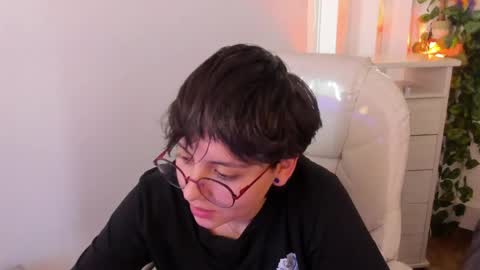 Snapshot of nathalyy_ds chatting on April 30, 8:57 pm nathalyy_ds online show from April 30, 8:57 pm