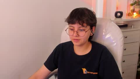 Snapshot of nathalyy_ds chatting on May 6, 4:12 pm nathalyy_ds online show from May 6, 4:12 pm