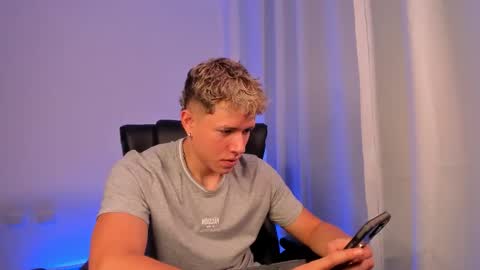 Nathan online show from October 14, 9:04 pm