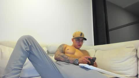 Snapshot of nathan_gross chatting on March 18, 12:03 am nathan_gross online show from March 18, 12:03 am