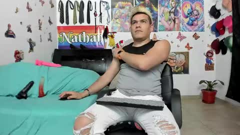 Snapshot of nathan_sanchez chatting on December 31, 6:35 pm Nathan online show from December 31, 6:35 pm