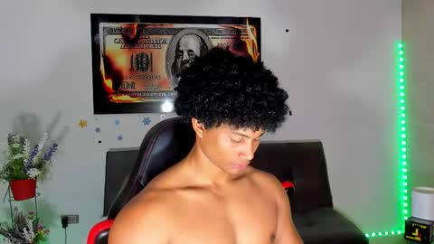 Snapshot of nathan_sexy247 chatting on February 21, 9:27 pm Nathan online show from February 21, 9:27 pm