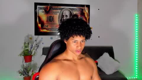 Snapshot of nathan_sexy247 chatting on March 17, 1:43 am Nathan online show from March 17, 1:43 am