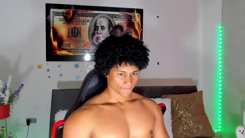 Snapshot of nathan_sexy247 chatting on April 1, 3:42 pm Nathan online show from April 1, 3:42 pm